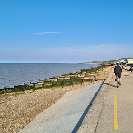 Vitamin Sea Residency Herne Bay Extérieur photo