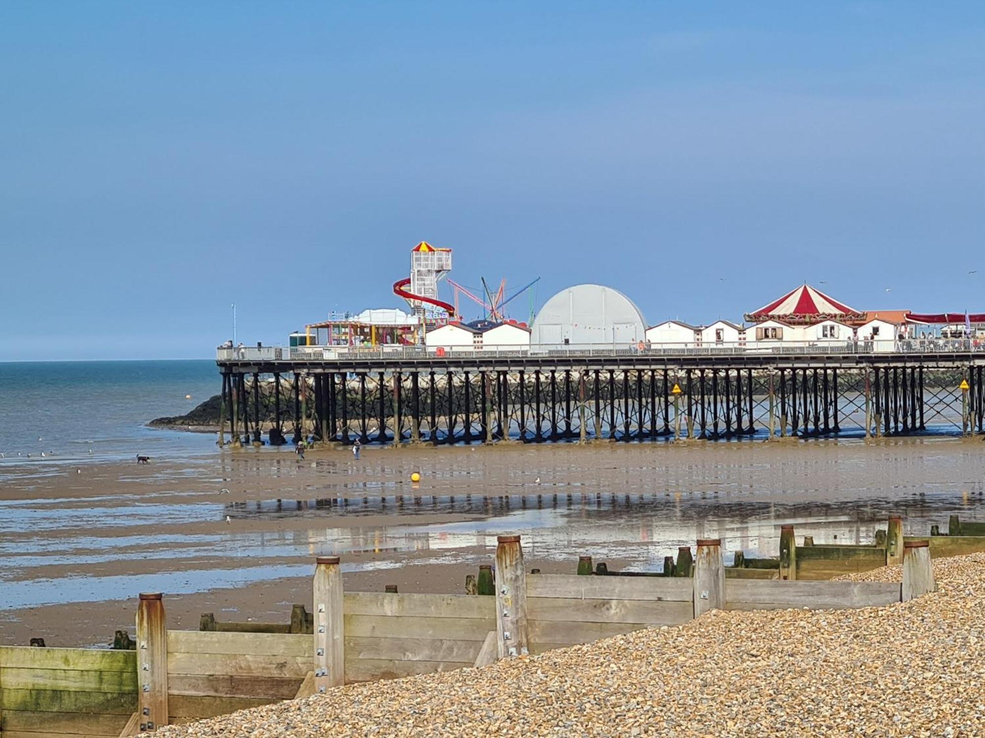 Vitamin Sea Residency Herne Bay Extérieur photo